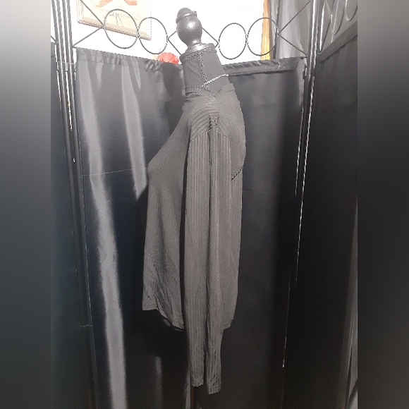 SHEIN Black Ribbed Cutout Top Ribbed Women's Size 1XL Sexy Bodycon - Picture 4 of 5